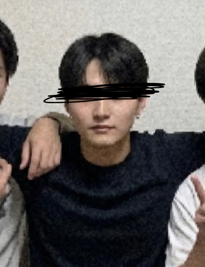 NG例:集合写真の切り抜き